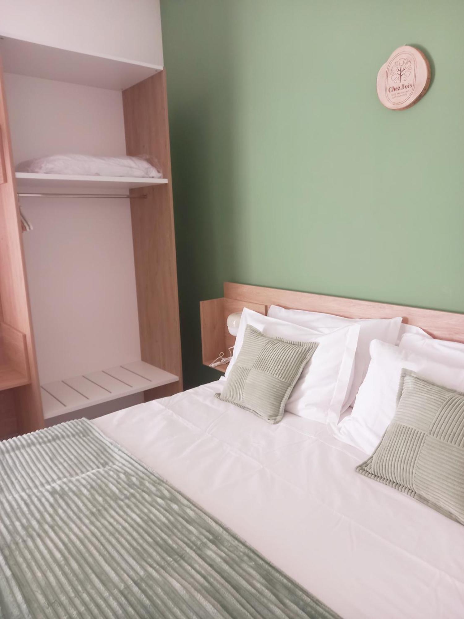 Chez Bois - Suite Apartment Capodimonte Napels Buitenkant foto