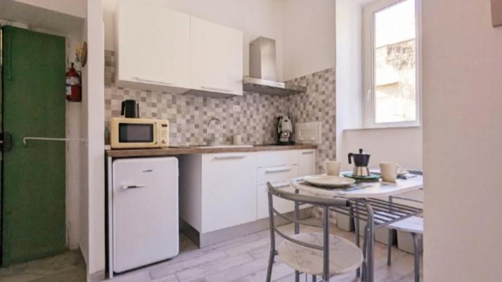 Chez Bois - Suite Apartment Capodimonte Napels Buitenkant foto